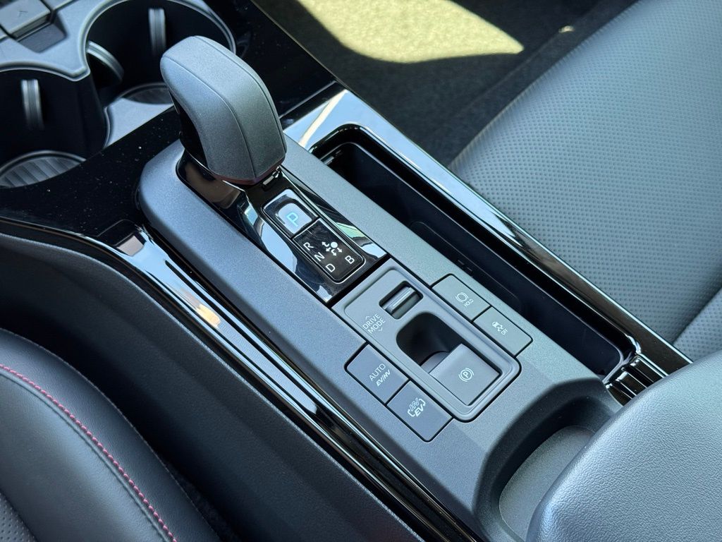 2026 Toyota Prius Plug-in Hybrid XSE photo 26