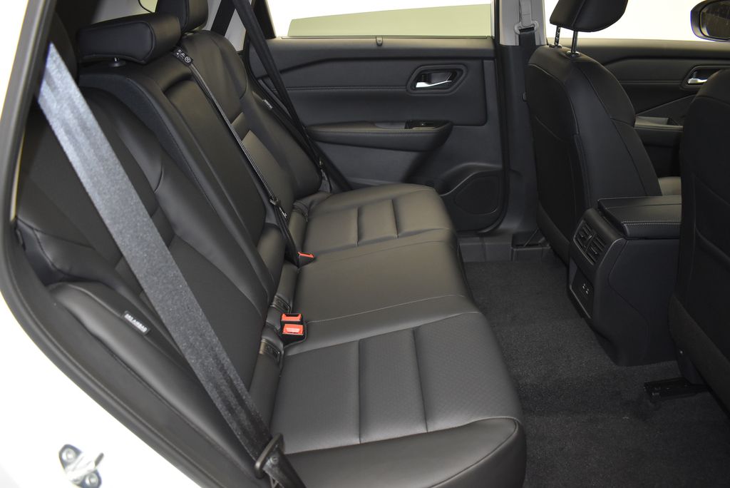 Thumbnail: 2026 Nissan Rogue - 30