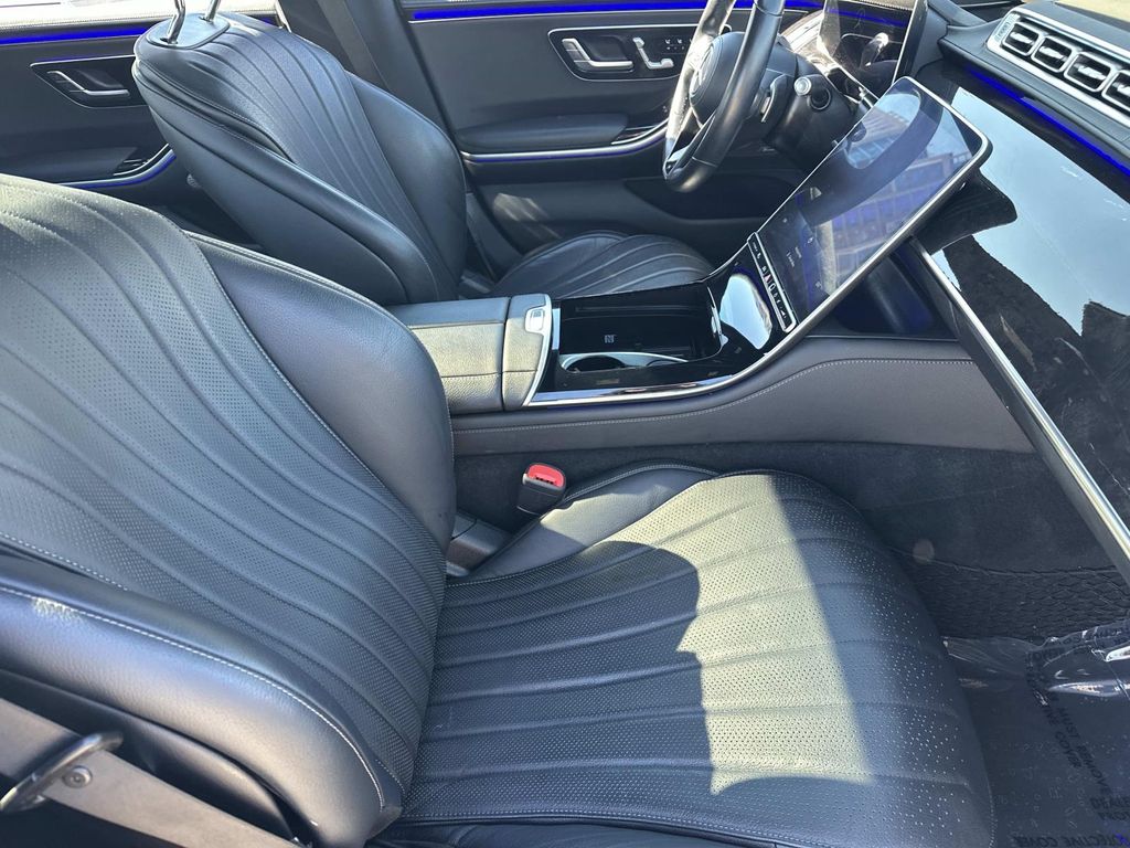 Thumbnail: 2022 Mercedes-Benz S-Class - 21