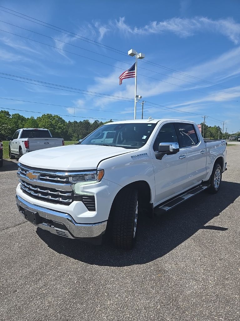 Summit White 2023 Chevrolet Silverado 1500 LTZ Crew Cab 4WD Pickup Truck Four-Wheel Drive Automatic
