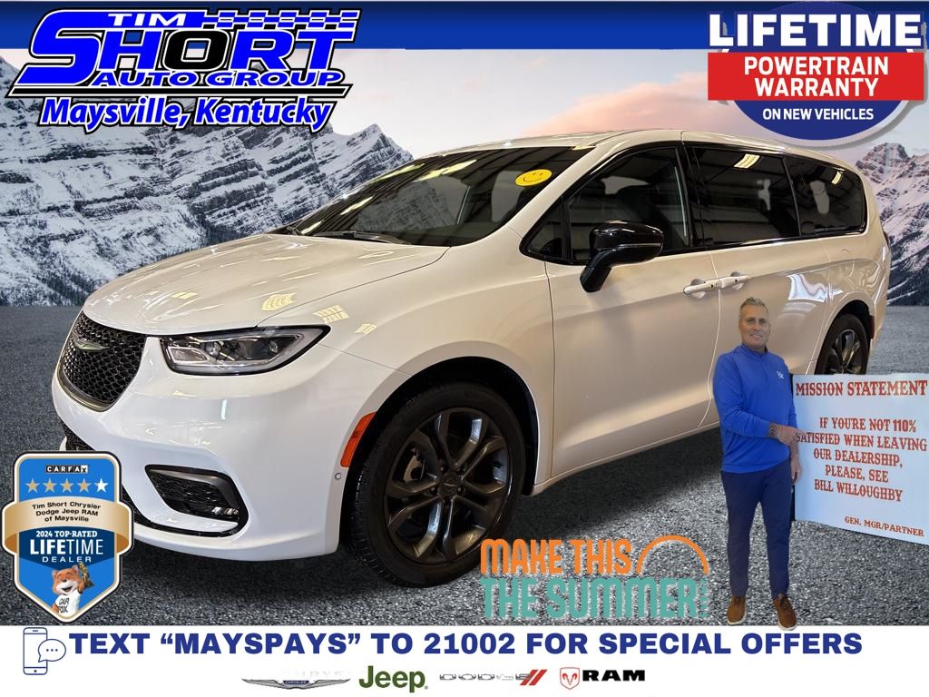 2026 Chrysler Pacifica Select