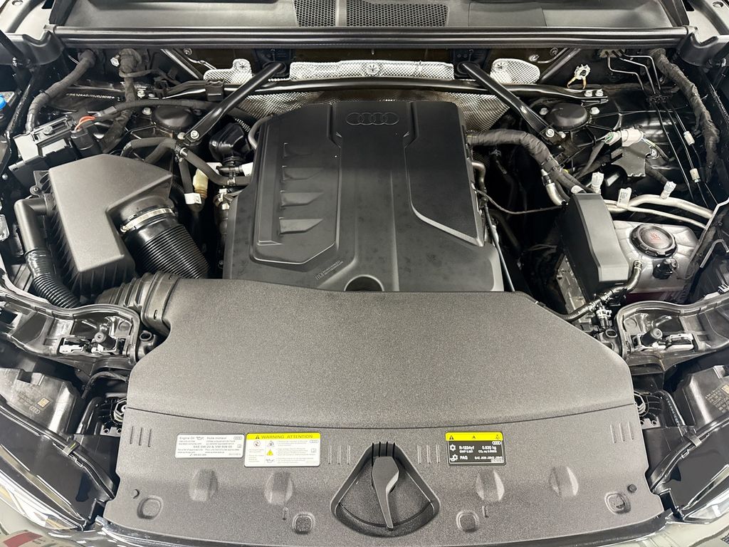 Thumbnail: 2025 Audi Q5 - 28