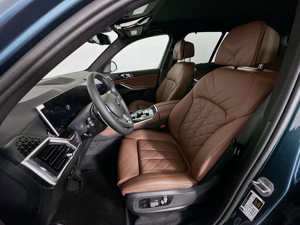 Thumbnail: 2026 BMW X5 - 16