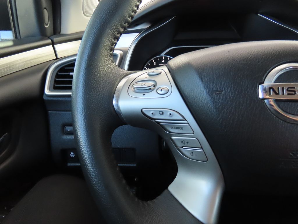 2017 Nissan Murano Platinum 11