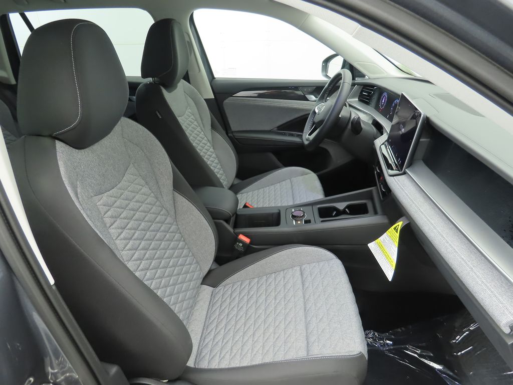 Thumbnail: 2025 Volkswagen Tiguan - 20