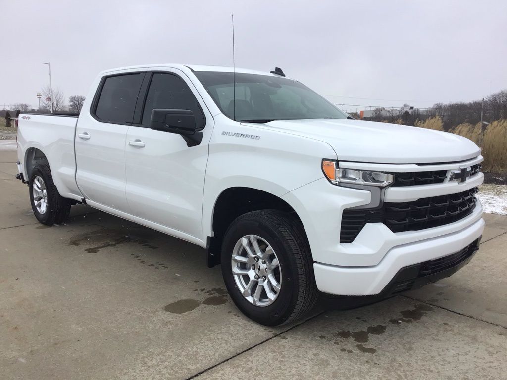2025 Chevrolet Silverado 1500 RST Crew Cab 4WD