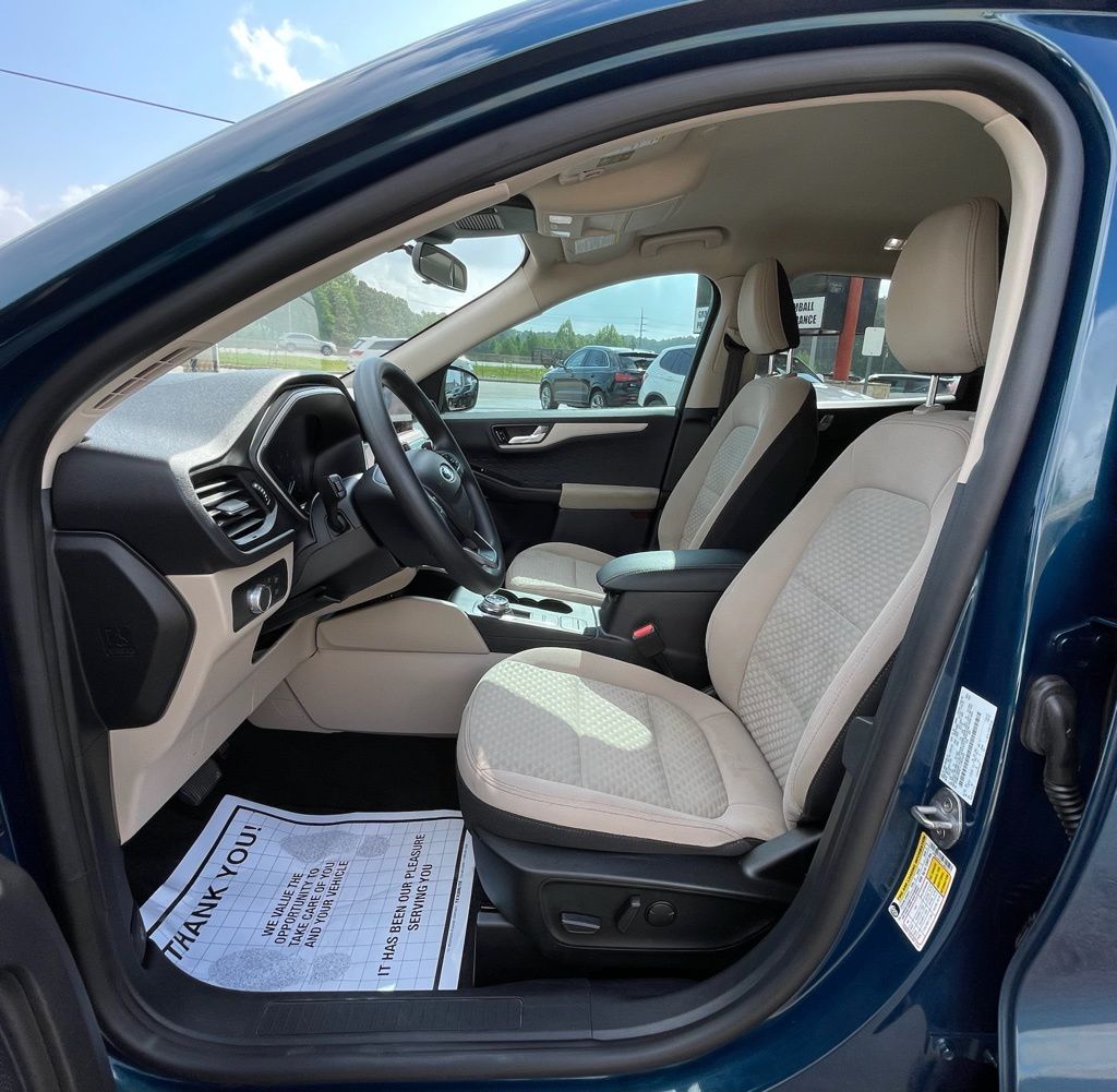 2020 Ford Escape SE Green at DeMontrond Ford