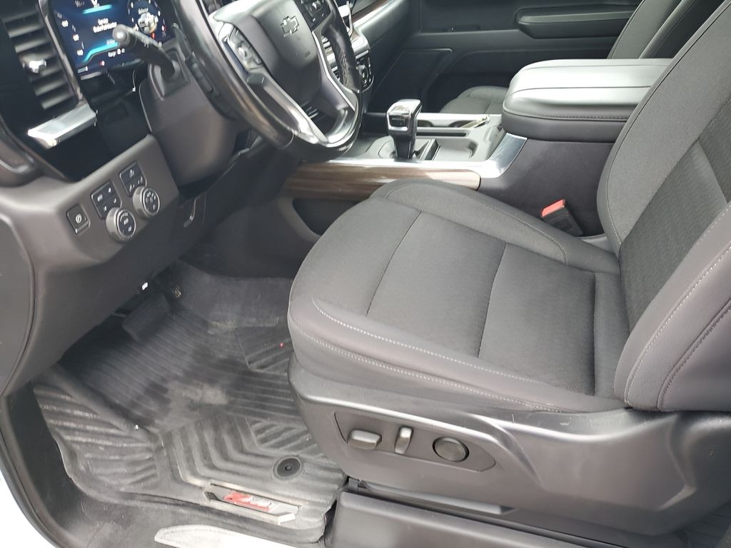 Used Car 2024 Chevrolet Silverado 1500  Lt Trail Boss For Sale Under $50,000 In Austin, Texas