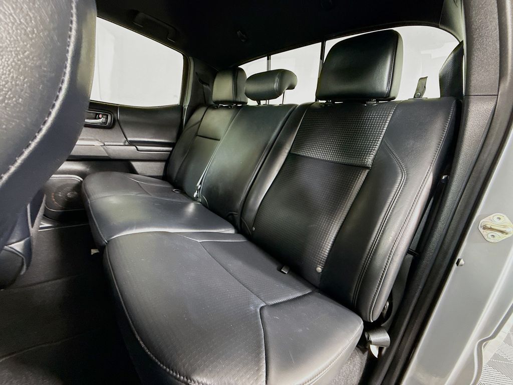 2019 Toyota Tacoma Limited 23