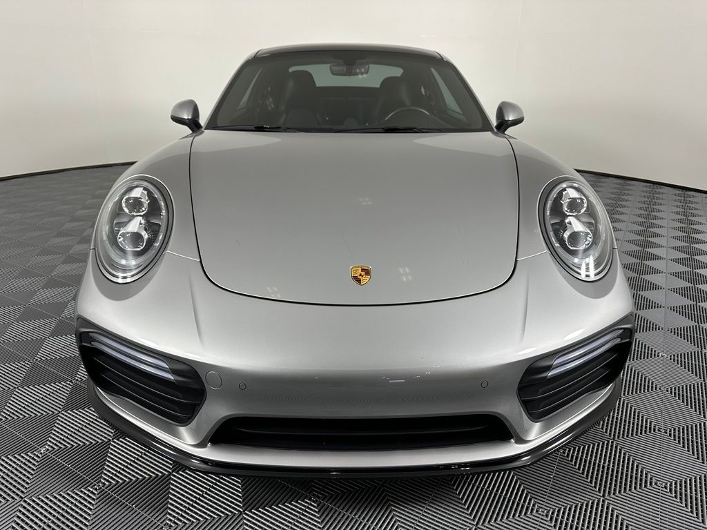 Thumbnail: 2019 Porsche 911 - 8