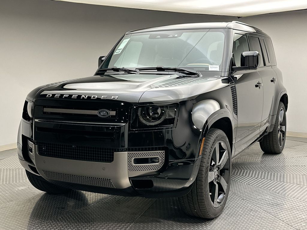2025 Land Rover Defender 110 -
                Englewood, NJ