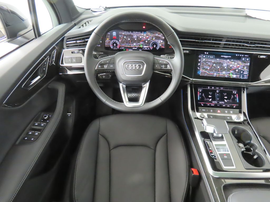 Thumbnail: 2025 Audi Q7 - 12