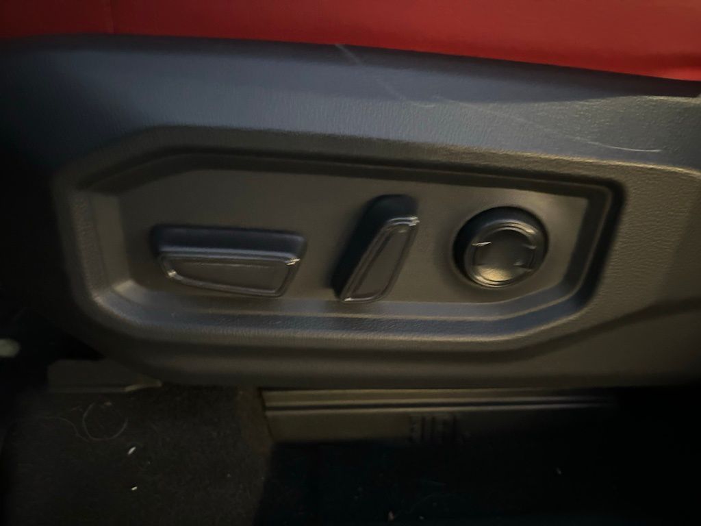 Thumbnail: 2023 Toyota Sequoia - 17