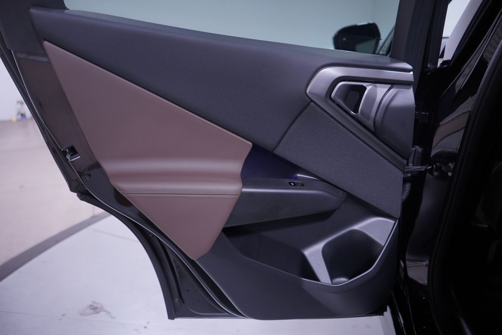 Thumbnail: 2026 BMW X3 - 14