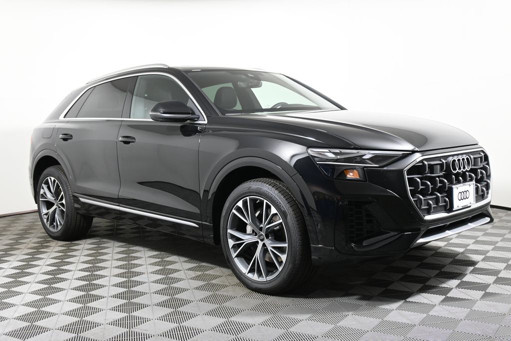 2025 Audi Q8  8