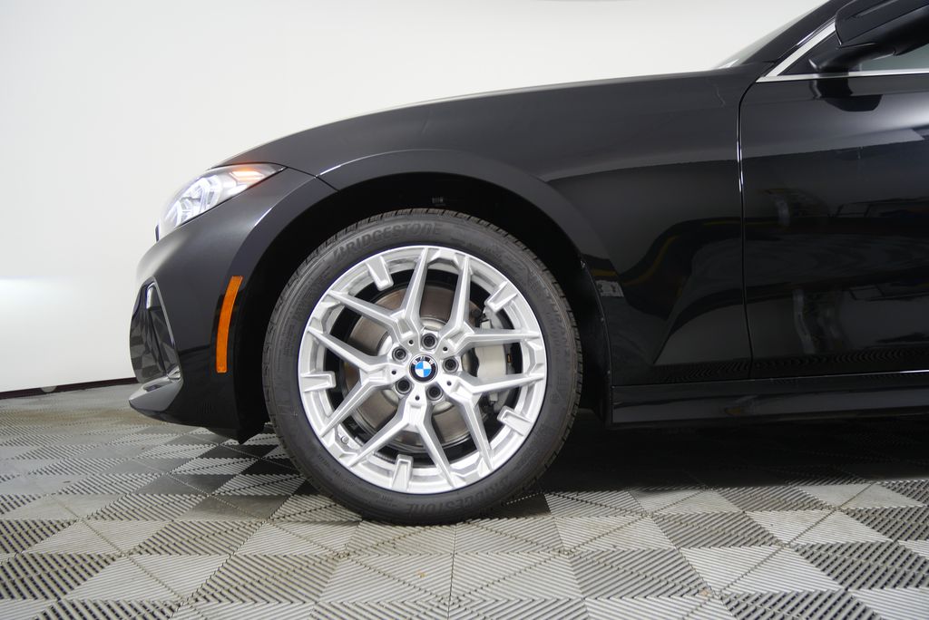 Thumbnail: 2026 BMW 3 Series - 7