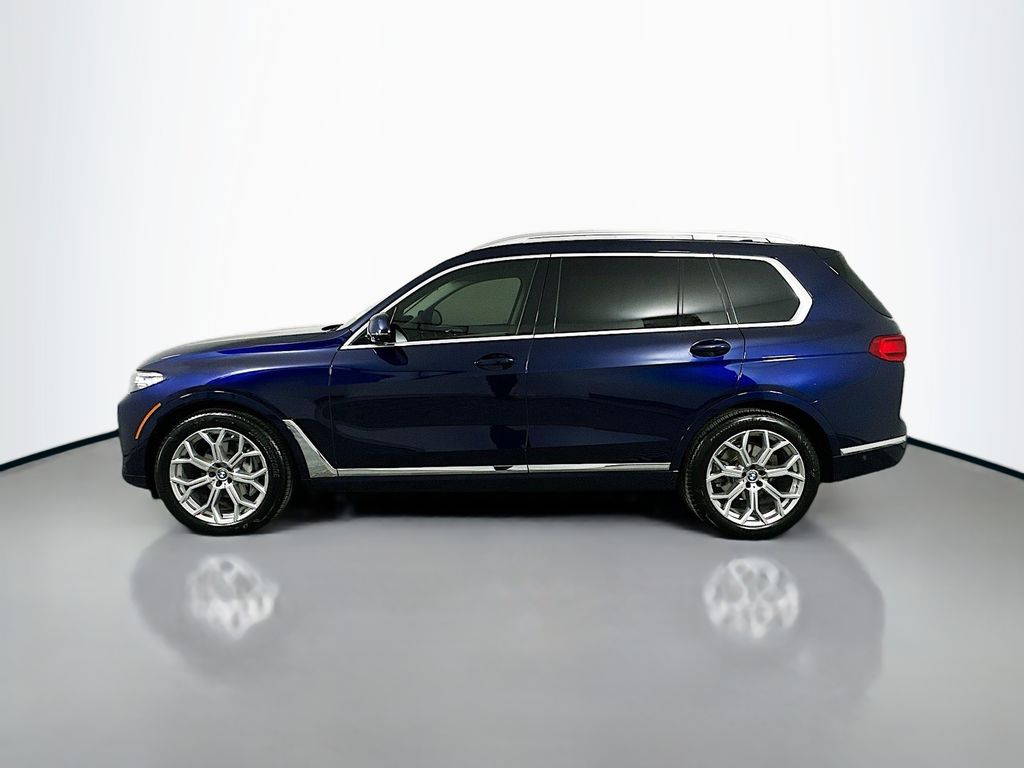 2022 BMW X7 xDrive40i 8