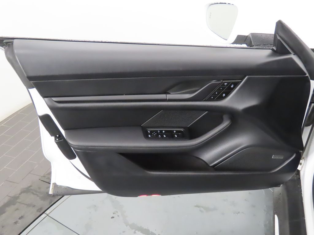 Thumbnail: 2024 Porsche Taycan - 32