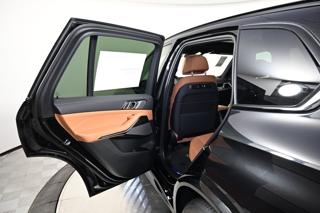 Thumbnail: 2026 BMW X5 - 23