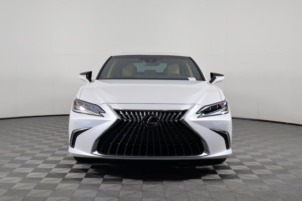 Thumbnail: 2022 Lexus ES - 2