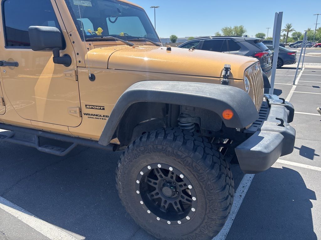 Thumbnail: 2014 Jeep Wrangler - 3