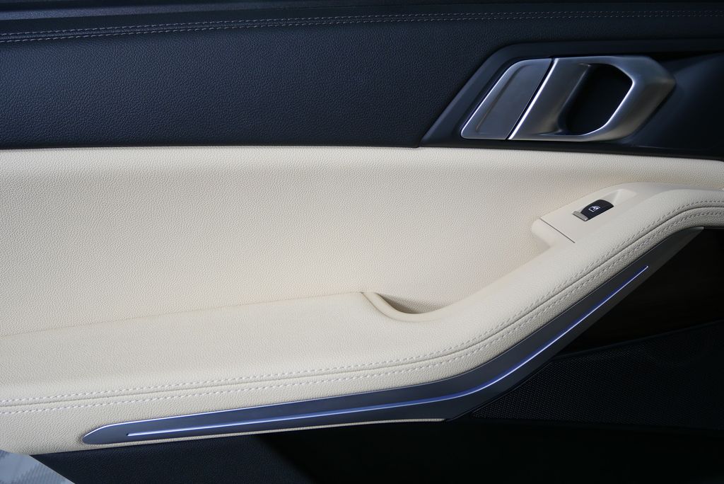 Thumbnail: 2020 BMW X5 - 14