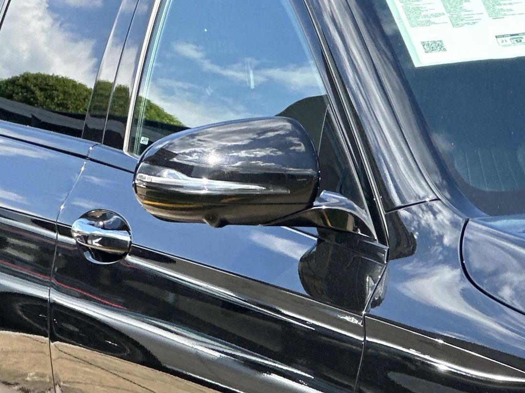 Thumbnail: 2023 Mercedes-Benz E-Class - 6