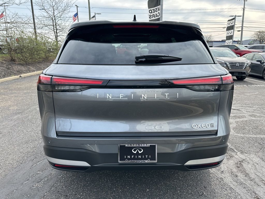 2026 INFINITI QX60 LUXE - Image 4
