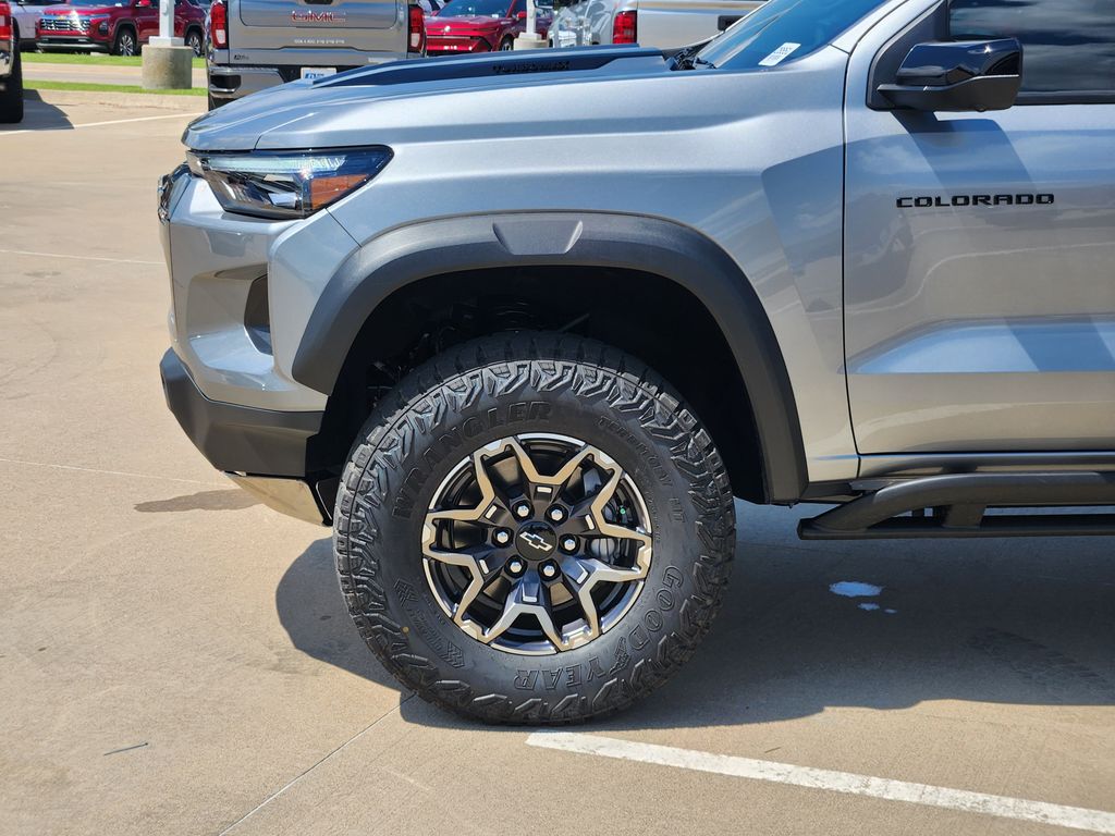 2026 Chevrolet Colorado ZR2 photo 5