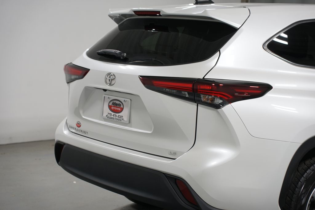 Thumbnail: 2024 Toyota Highlander - 9