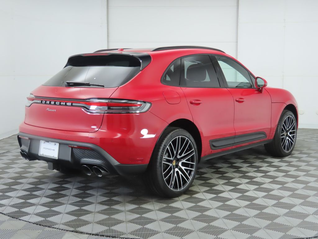 Thumbnail: 2025 Porsche Macan - 7