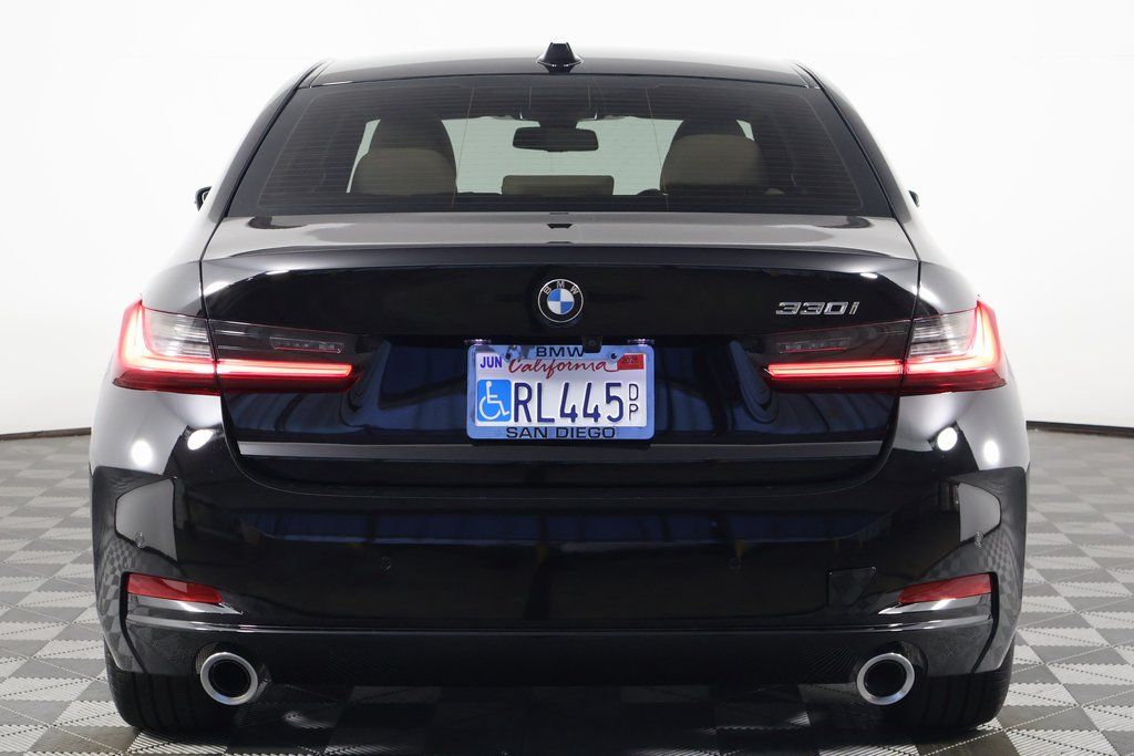 Thumbnail: 2025 BMW 3 Series - 5