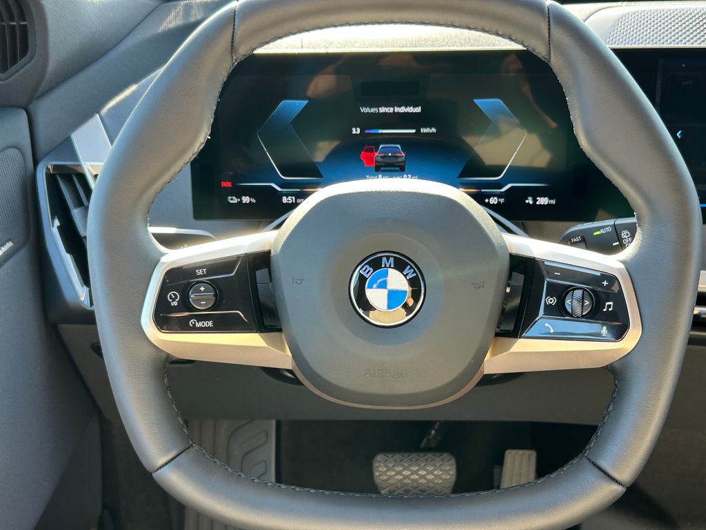 Thumbnail: 2026 BMW iX - 17