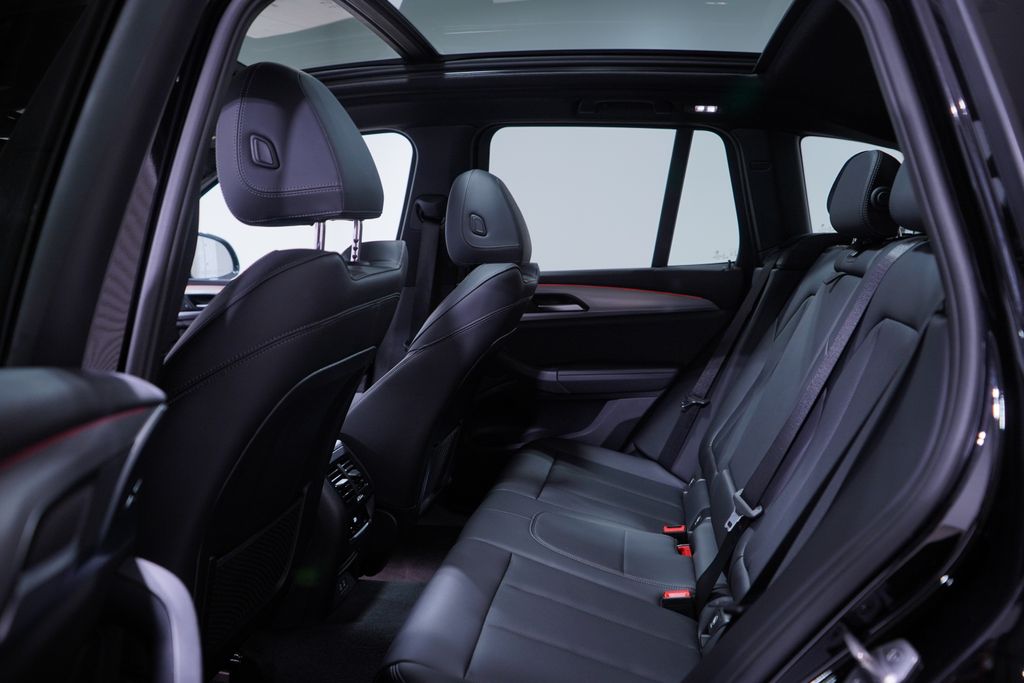 Thumbnail: 2022 BMW X3 - 9