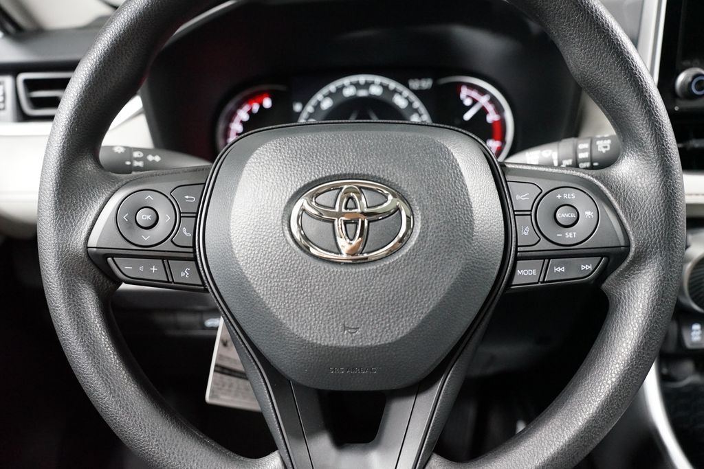 Thumbnail: 2025 Toyota RAV4 - 12