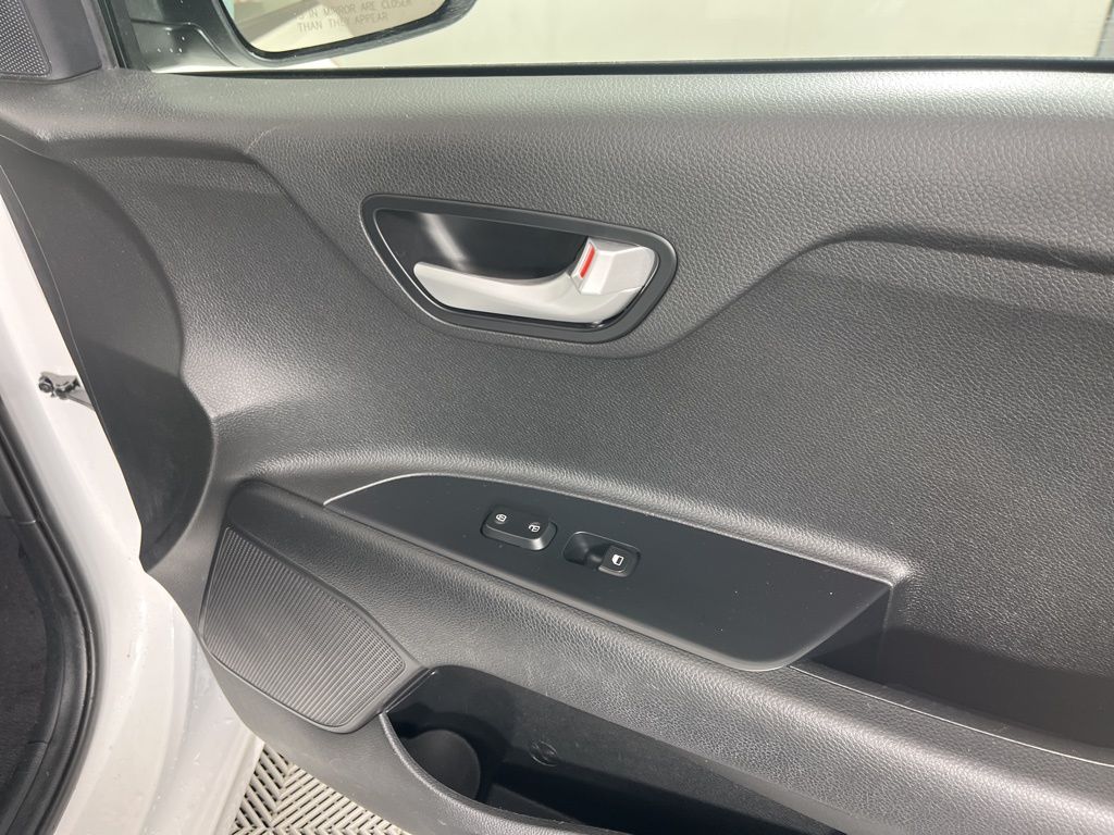 2020 Kia Rio LX 16