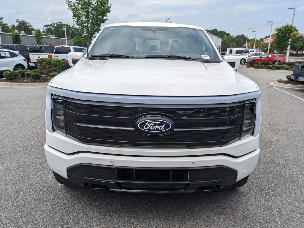 2025 Ford F-150 Lightning Platinum