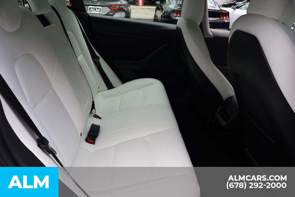 Used 2022 White Tesla Base image 21
