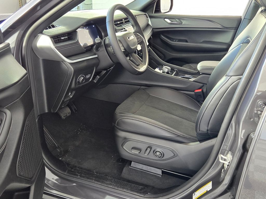 new 2025 Jeep Grand Cherokee L car, priced at $36,330