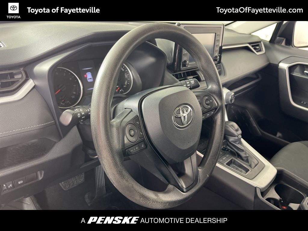 Thumbnail: 2021 Toyota RAV4 - 24