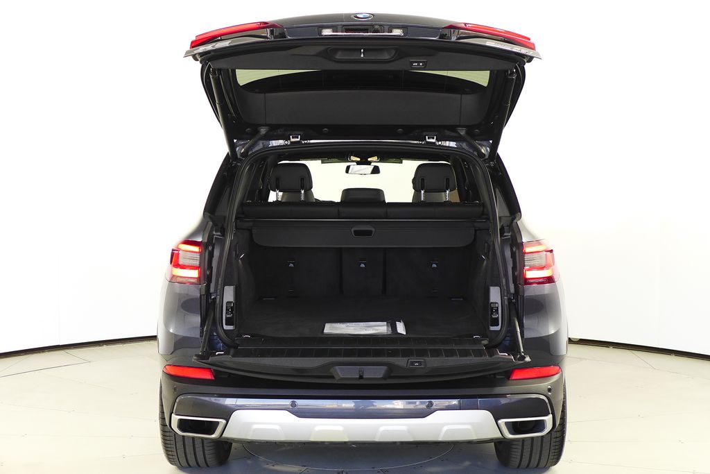 Thumbnail: 2022 BMW X5 - 10