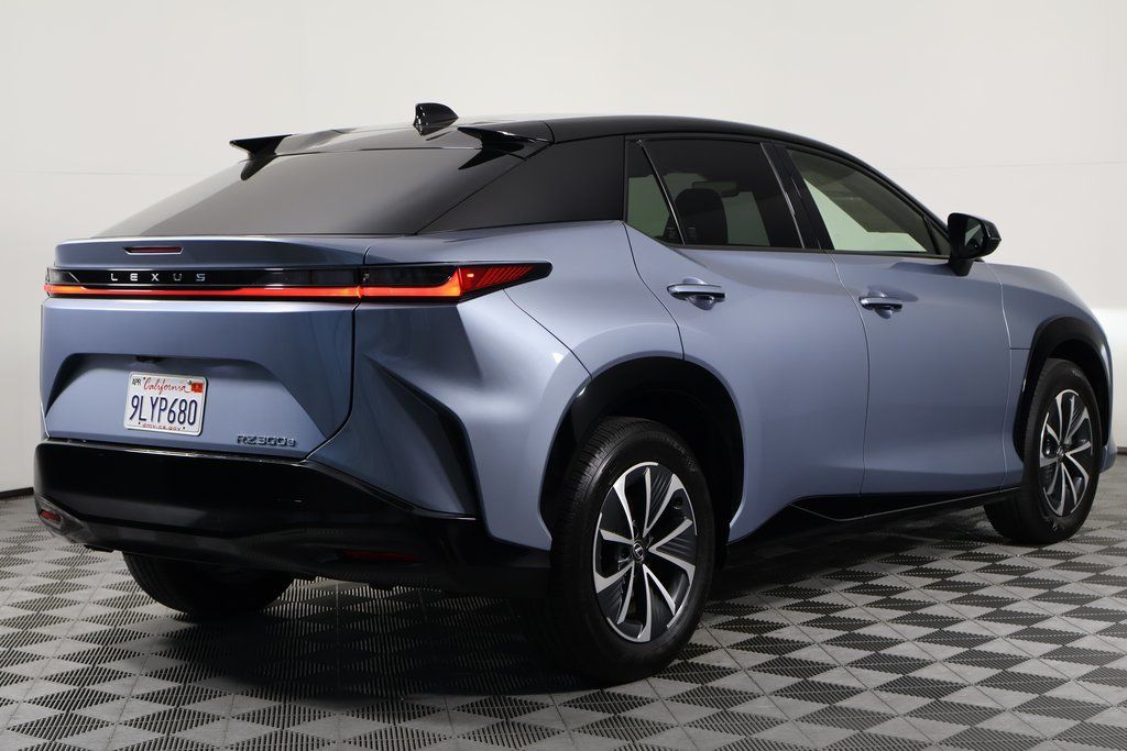 Thumbnail: 2024 Lexus RZ - 4