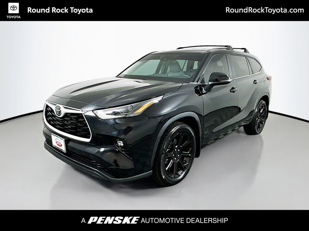 Midnight Black Metallic 2024 Toyota Highlander SUV / Crossover Front-Wheel Drive 8-Speed Automatic