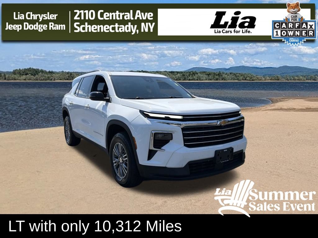Summit White 2026 Chevrolet Traverse SUV / Crossover Four-Wheel Drive 8-Speed Automatic