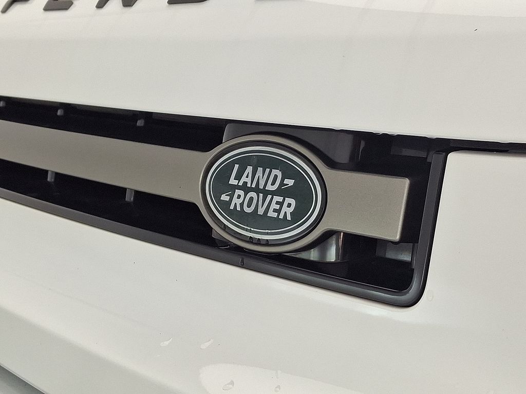 Thumbnail: 2023 Land Rover Defender - 31