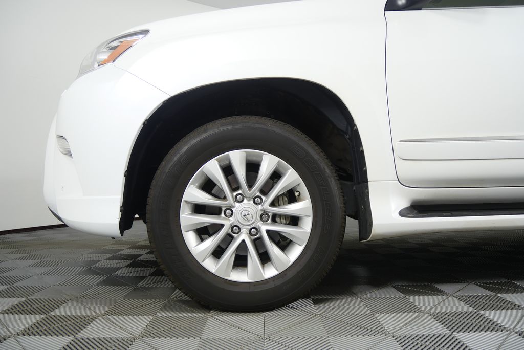 Thumbnail: 2019 Lexus GX - 7