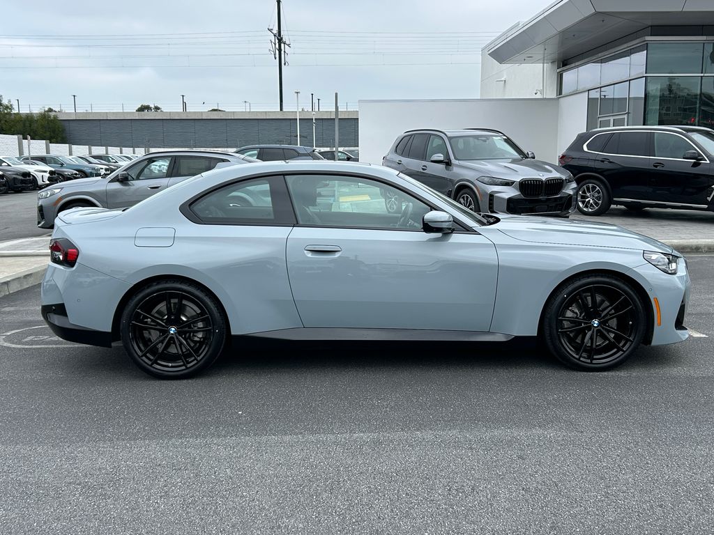Thumbnail: 2024 BMW 2 Series - 6