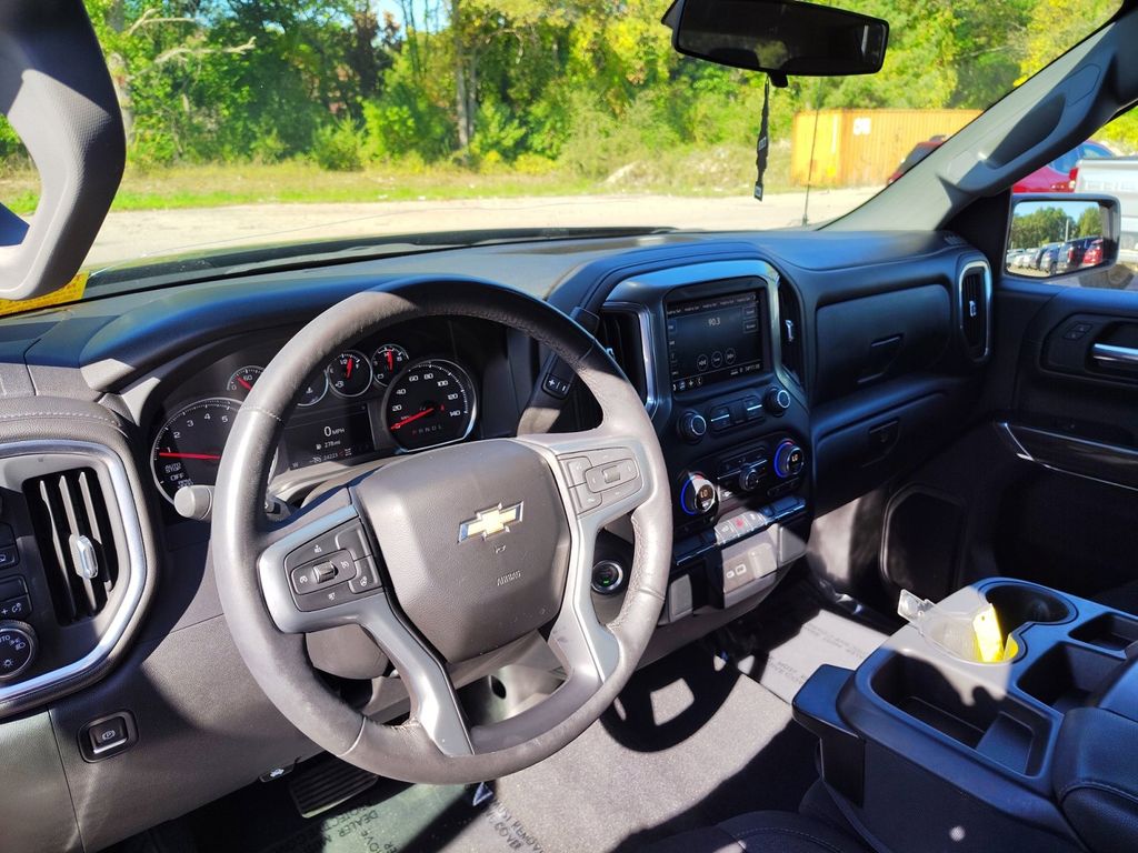 2022 Chevrolet Silverado 1500 LTD LT 23