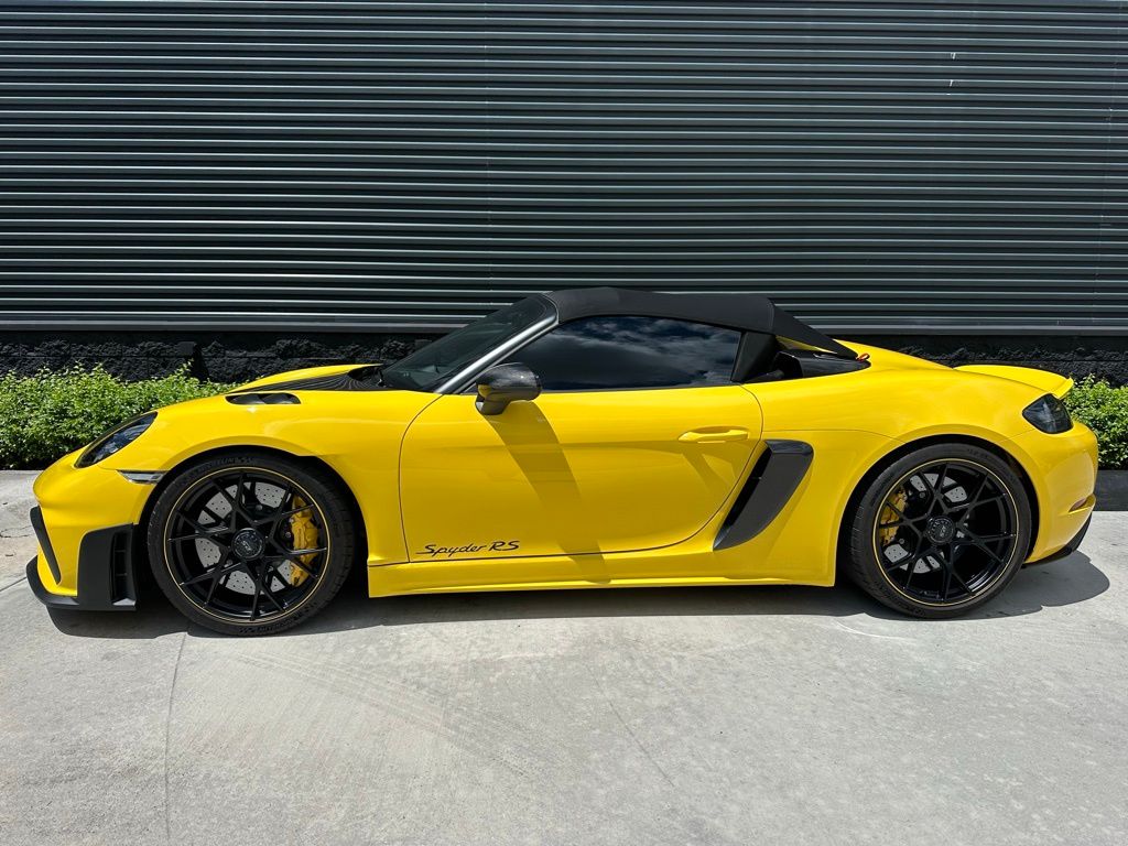 Thumbnail: 2024 Porsche  - 2