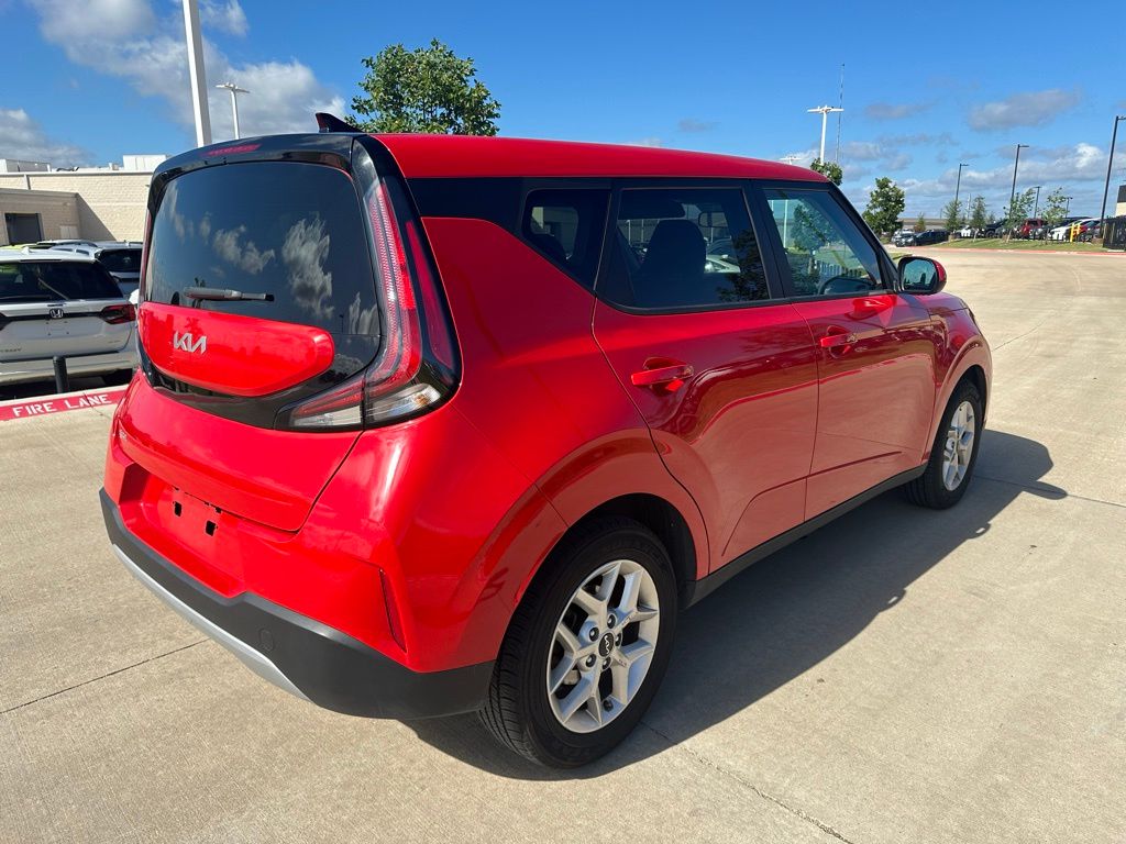 Thumbnail: 2023 Kia Soul - 3